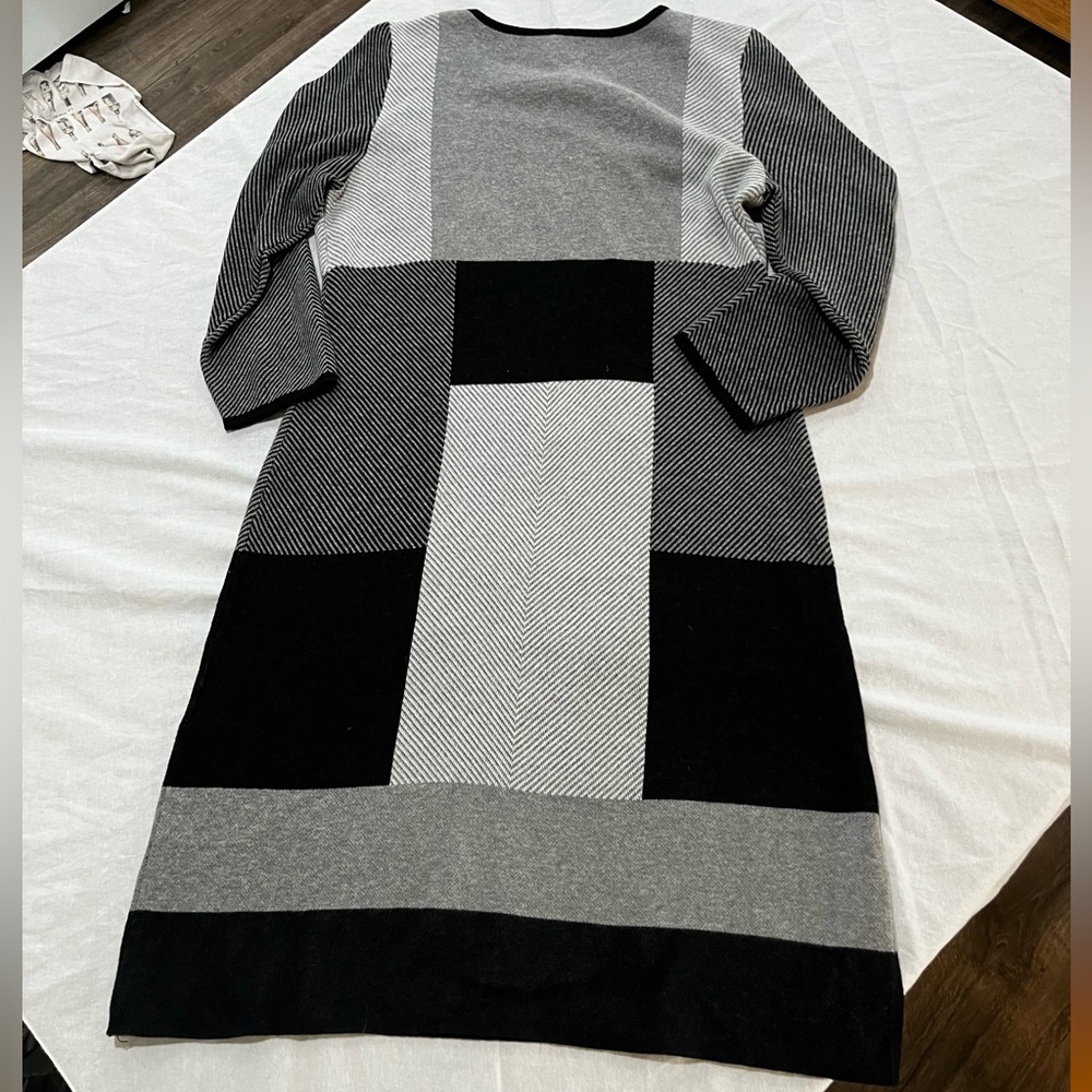 Anne Klein Black and Gray Knit Top - Picture 4 of 8